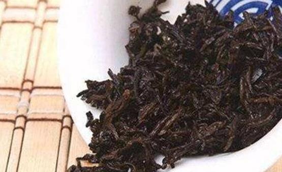 盘点茶叶渣的14大神奇妙用 茶叶渣能缓解皮肤晒伤-八优楼